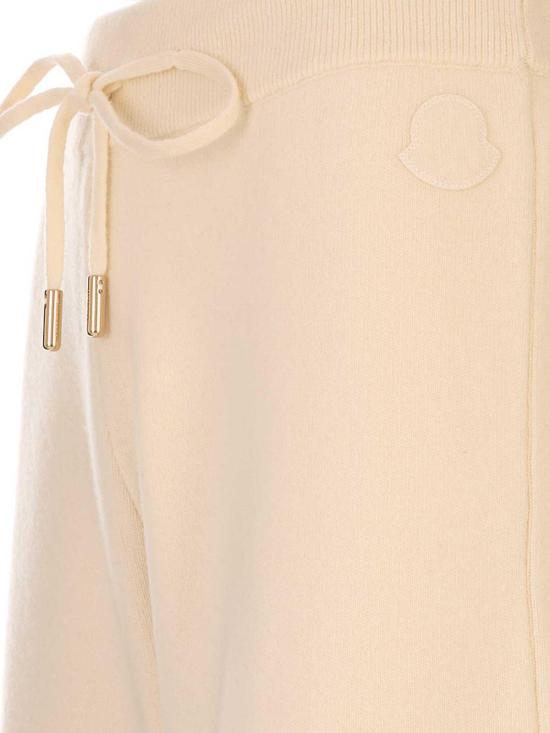 26SS 몽클레어 트레이닝/조거 팬츠 0939L00003M1127034 White - MONCLER