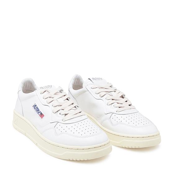 26FW 오트리 메달리스트 로우 AULM LL15 WHITE WHITE - AUTRY