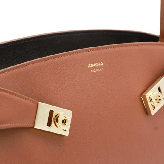 26FW 살바토레 페라가모 숄더백 795365 21A712005 COGNAC - SALVATORE FERRAGAMO