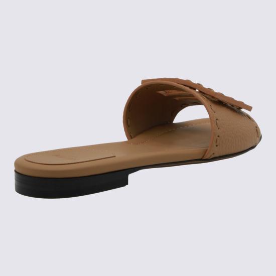 26FW 펜디 바게트 시에나 레더 슬라이드 8R8136 AQY2F1WYD CAMMELLO - FENDI