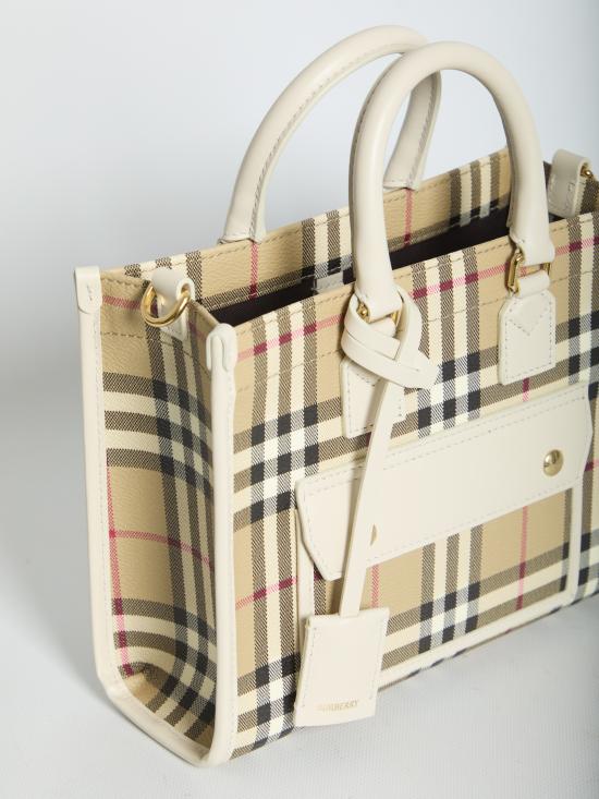 26SS 버버리 토트백 8125134B7348 SAND CHECK - BURBERRY
