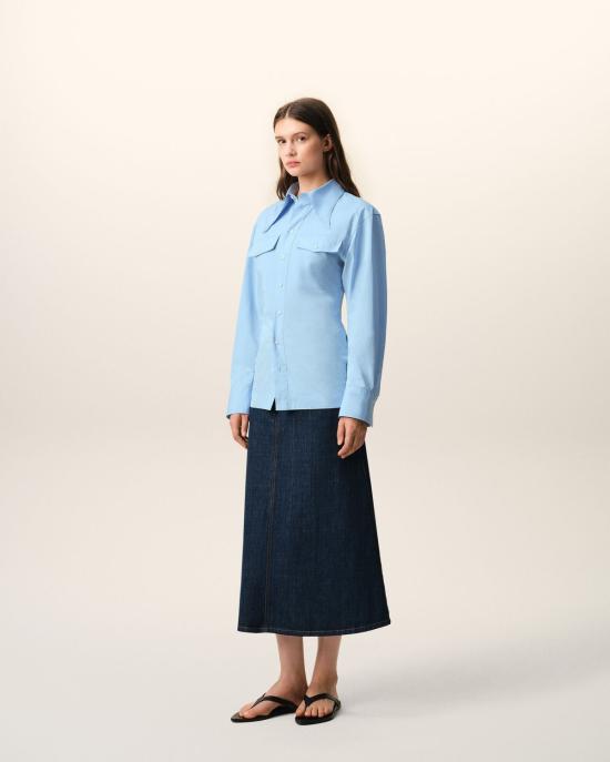 26SS 아미 코튼 샤프 칼라 피티드 셔츠 FSH807CO0063484 AZUL - AMI