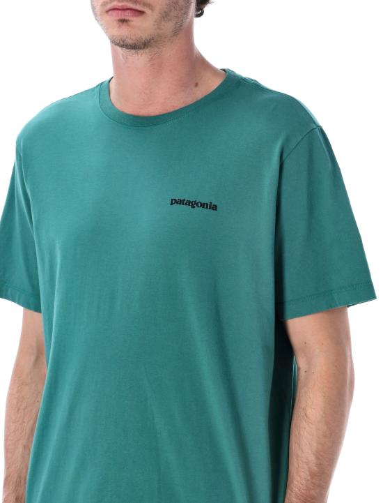 26SS 파타고니아 남성 P-6 로고 티셔츠 37882 GEMG GEM GREEN DOM - PATAGONIA