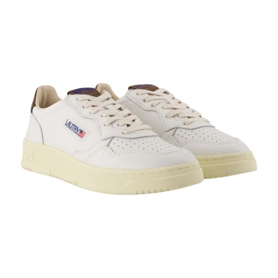 26FW 오트리 메달리스트 로우 스니커즈 AULM HJ03 WHITE - AUTRY