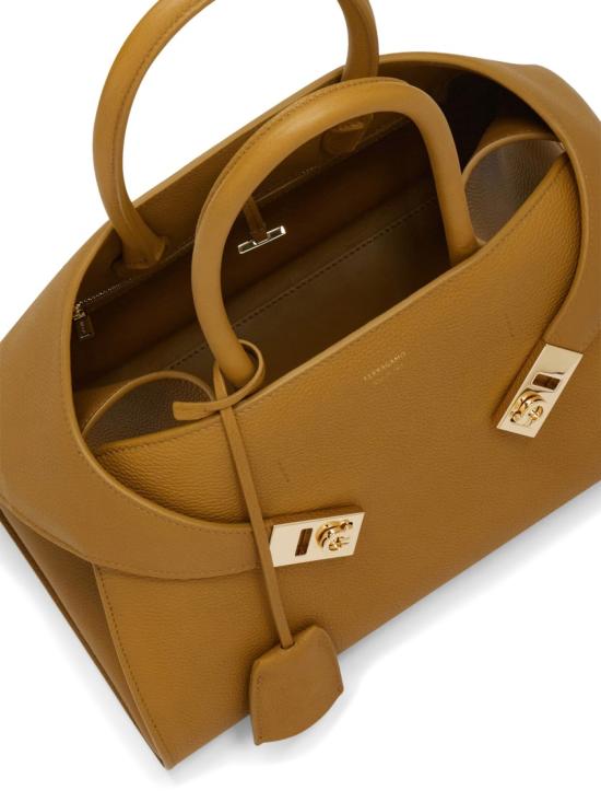 26SS 살바토레 페라가모 토트백 777522029 Brown - SALVATORE FERRAGAMO