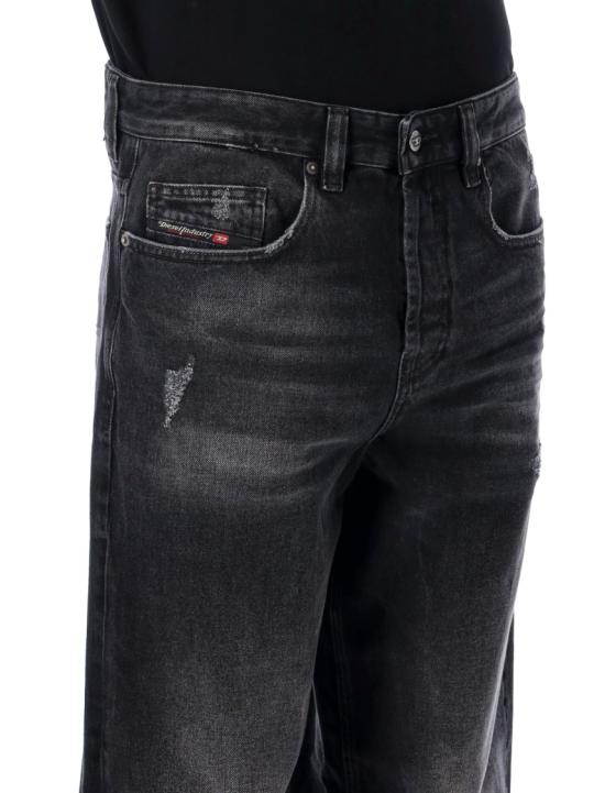 26SS 디젤 2001 D 매크로 릴렉스 핏 데님 팬츠 팬츠 A115980BEBB02 Black - DIESEL