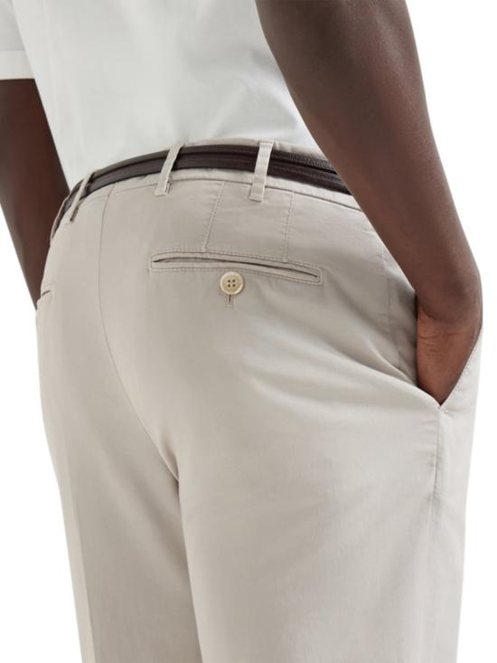 26SS 브루넬로 쿠치넬리 코튼 스트래치 미드 라이즈 슬림 핏 치노 M289LI1770C6008 White - BRUNELLO CUCINELLI