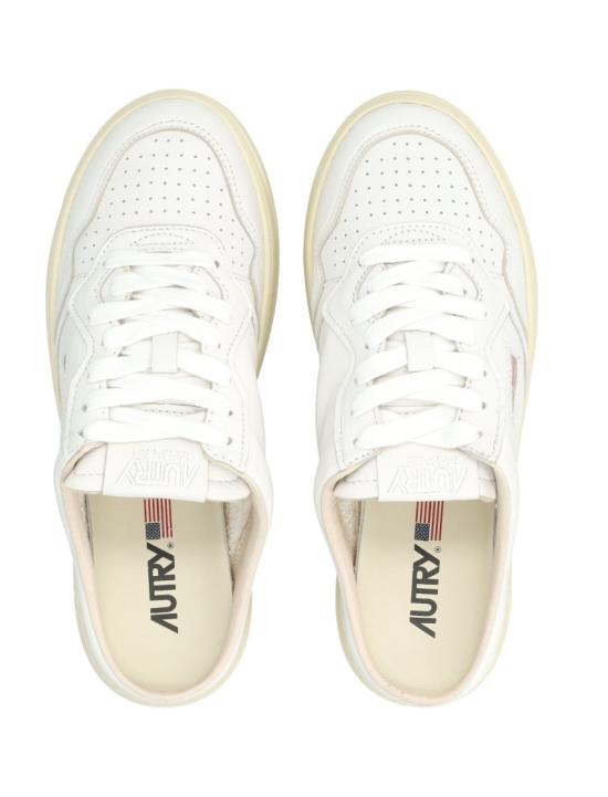26SS 오트리 메달리스트 시어링 뮬 스니커즈 MULWGG04GOAT GOAT White - AUTRY