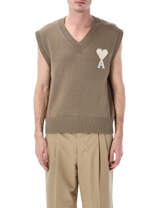 26SS 아미 울 앤 코튼 슬리브리스 아미 드 하트 스웨터 UKS860KN0156A117 Brown