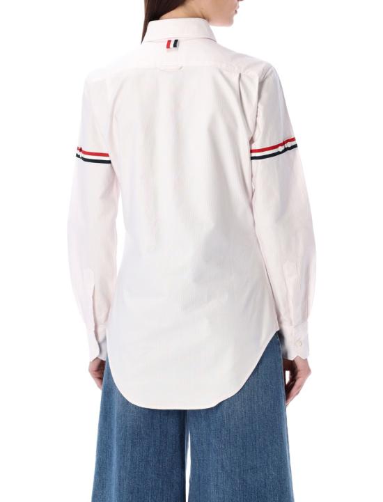 26SS 톰브라운 클래식 스트라이프 옥스포드 암밴드 라운드 칼라 셔츠 FLL019E00098680 White - THOM BROWNE