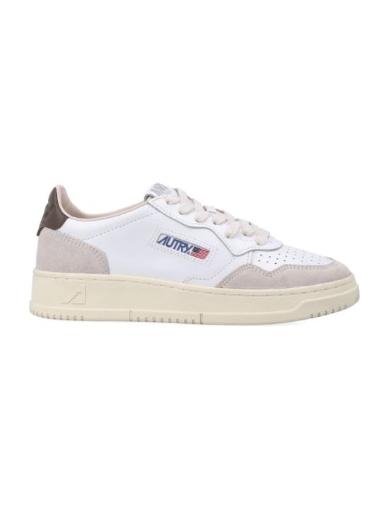 26SS 오트리 메달리스트 로우 레더 스니커즈 AULWLS15WT White