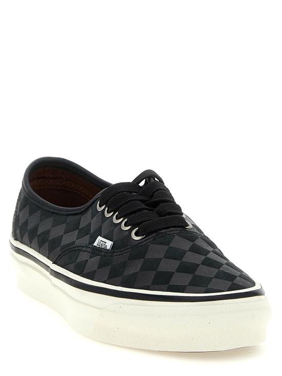 26SS 반스 어센틱 44 VN000D9N1OJ1 Black - VANS