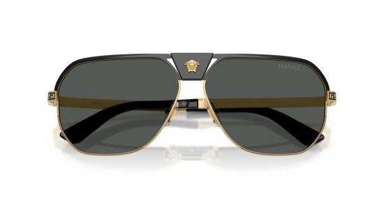  베르사체 선글라스 그리스 키 패턴 디테일이 돋보이는 오버사이즈 스퀘어 프레임 - VERSACE