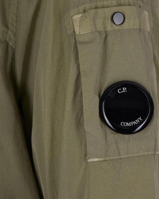 26SS 씨피 컴퍼니 크롬-R 지퍼 렌즈 오버셔츠 20CMOS710A005904G610 GREEN - C.P. COMPANY