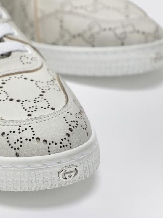 26SS 구찌 스트레치 로우탑 스니커즈 865050AAGGP 9166 White - GUCCI