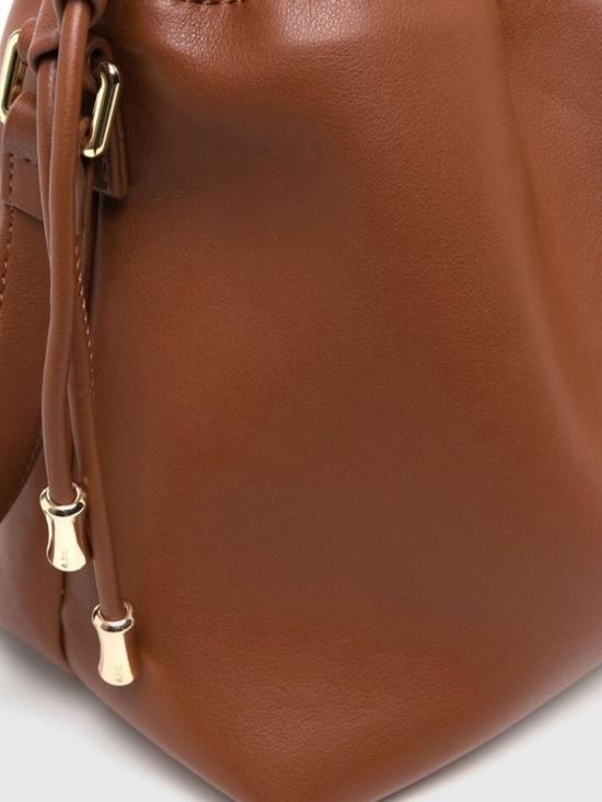26SS 아페쎄 니논 드로스트링 백 PUAATF61583 CAD Brown - A.P.C.