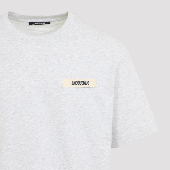 26FW 자크뮈스 그로그랭 로고 티셔츠 TSM00133AJ00226 950 GREY - JACQUEMUS