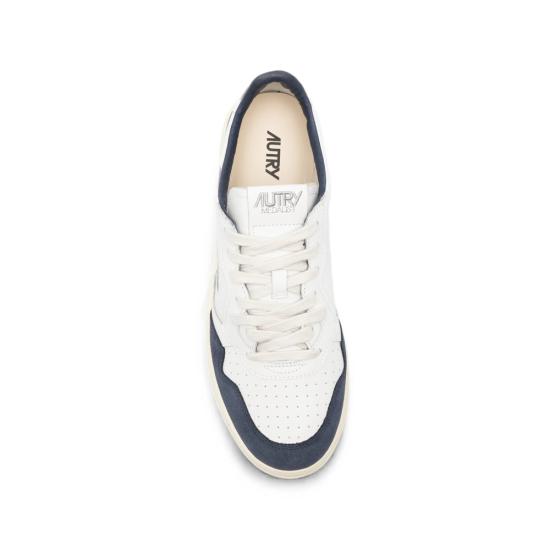 26FW 오트리 메달리스트 로우 스니커즈 AULM FT22 WHITE BLUE - AUTRY