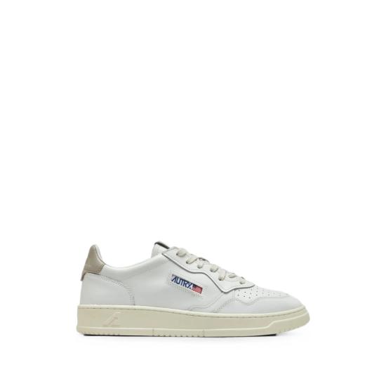 26FW 오트리 메달리스트 로우 스니커즈 AULM LL27 WHITE