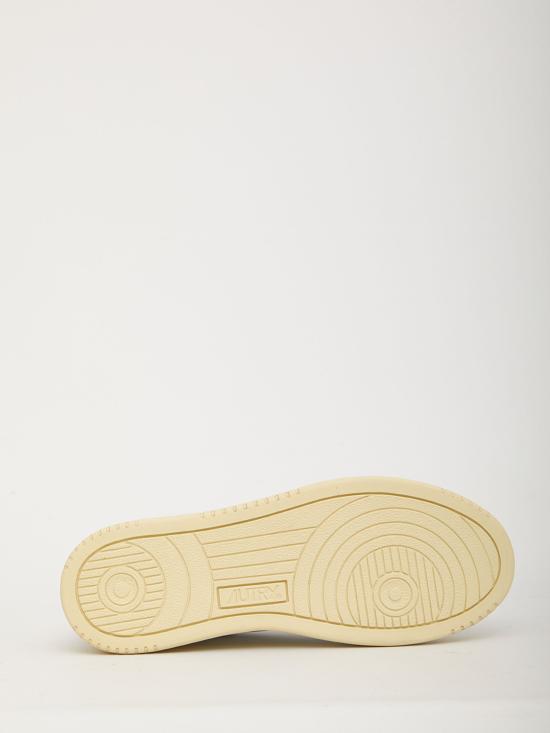 26FW 오트리 메달리스트 로우 스니커즈 AULMLL15 WHITE - AUTRY