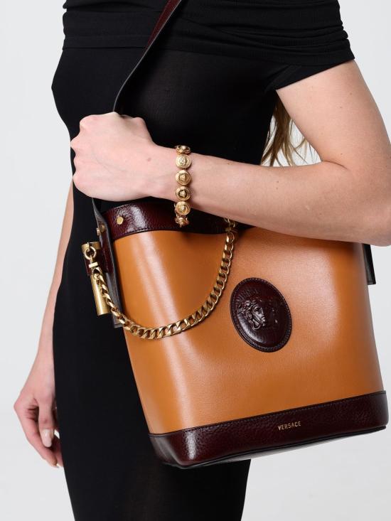 26SS 베르사체 숄더백 10234601A17451 2NL8J Brown - VERSACE