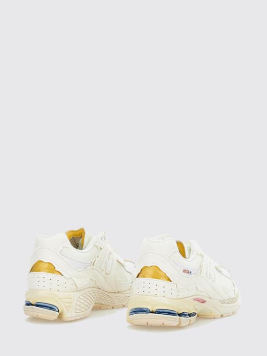 26SS 뉴발란스 2002R 스니커즈 M2002RDC White - NEW BALANCE