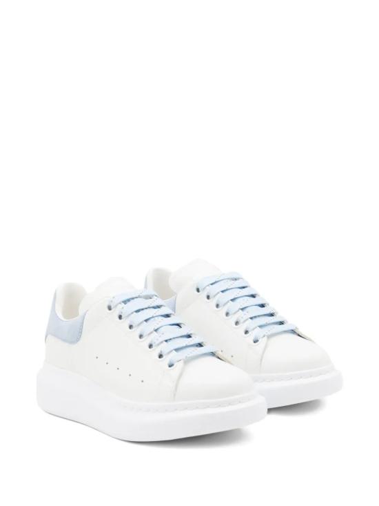 26FW 알렉산더 맥퀸 오버사이즈드 스니커즈 553770 WIAIH 9412 WHITE POWDER BLUE - ALEXANDER MCQUEEN