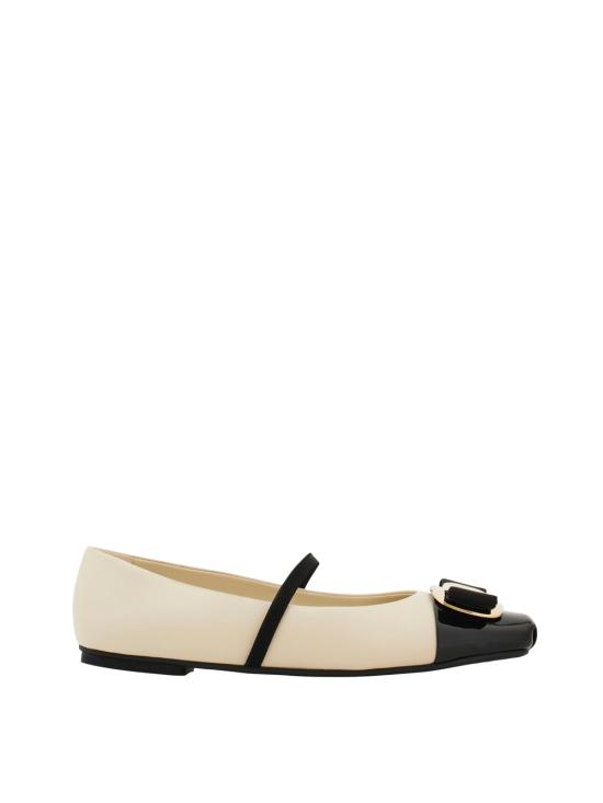 26FW 살바토레 페라가모 플랫 슈즈 01J183 0777437 MASCARPONE NERO