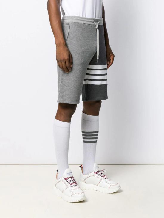 26FW 톰브라운 클래식 루프백 4바 스웨트쇼츠 MJQ012F00535 982 TONAL GREY - THOM BROWNE
