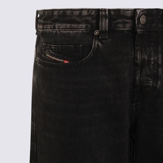 26FW 디젤 2001 D 매크로 릴렉스 핏 데님 팬츠 A11598 09P0902 Black - DIESEL