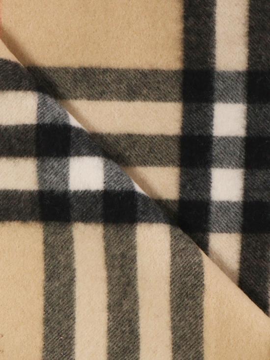 26FW 버버리 와이드 체크 캐시미어 스카프 8085931 A2021 SAND - BURBERRY