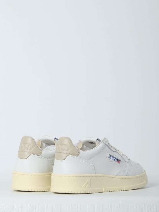 26FW 오트리 메달리스트 로우 스니커즈 AULMLL 27 WHITE - AUTRY