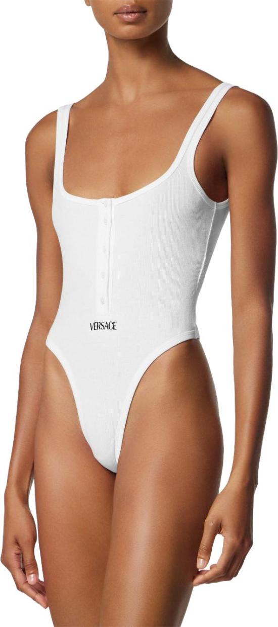 26SS 베르사체 로고 자수 립드 코튼 바디수트 10196881A095511W010 WHITE - VERSACE