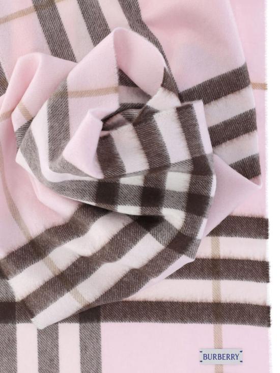 26FW 버버리 체크 캐시미어 스카프 8113947 C2902 Pink - BURBERRY
