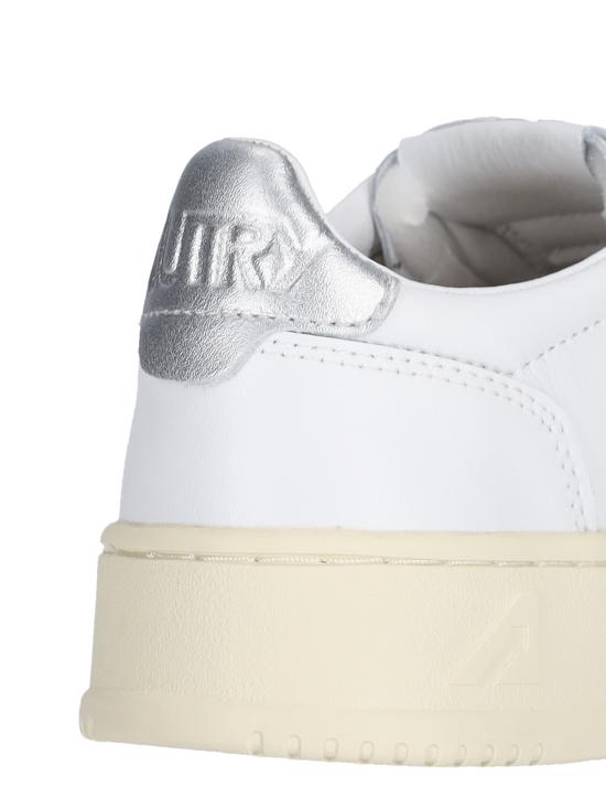 26FW 오트리 메달리스트 로우 레더 스니커즈 AULW LL05 White - AUTRY