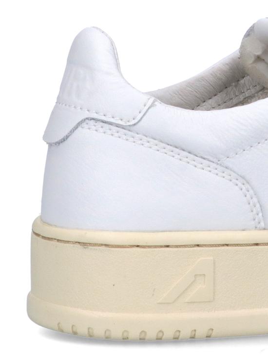 26FW 오트리 메달리스트 로우 AULM LL15 White - AUTRY