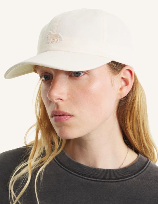 26SS 메종키츠네 베이비 폭스 볼캡 OW06108WB00260063 NOBLE BEIGE DOM