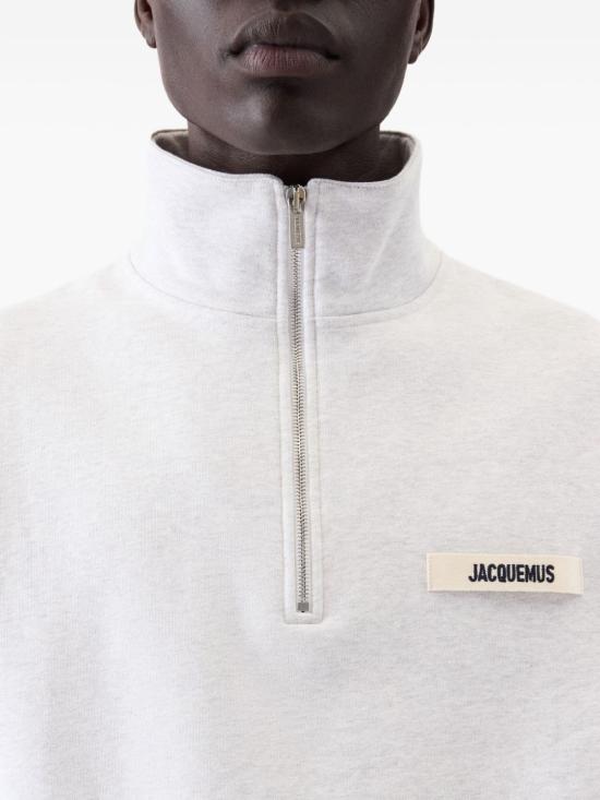 26FW 자크뮈스 하프 집업 스웨트 셔츠 SSM00313AJ00174 951 Grigio - JACQUEMUS