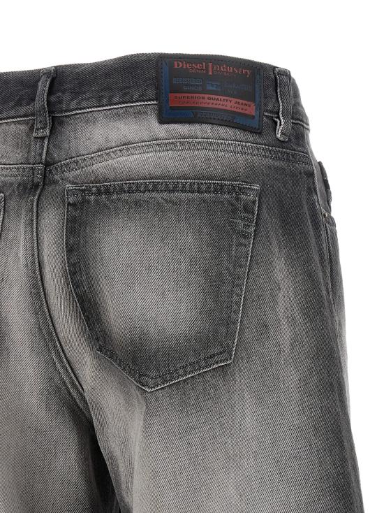 26SS 디젤 데님 팬츠 A2383809P2802 - DIESEL
