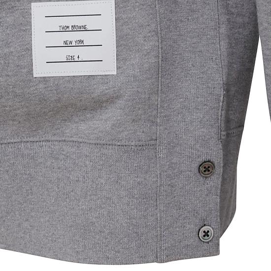 26FW 톰브라운 사선완장 맨투맨 MJT021H 00535068 LIGHT GREY - THOM BROWNE
