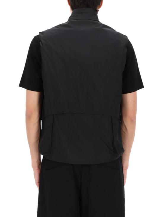 26SS 씨피 컴퍼니 베스트 20CLVE027A 110400A999 Black - C.P. COMPANY