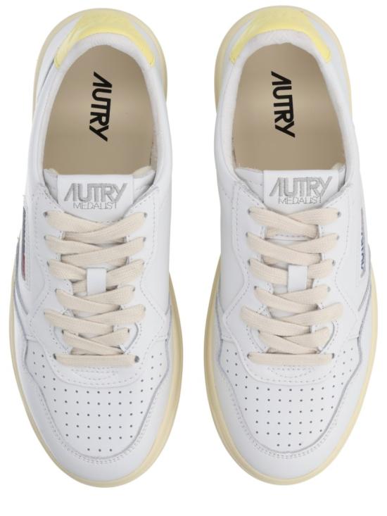 26SS 오트리 메달리스트 로우 레더 스니커즈 AULW LL09 White - AUTRY