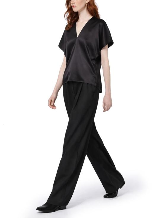 26SS 니나리찌 반팔 티셔츠 26PCTO003SE1415 U9000 Black - NINA RICCI