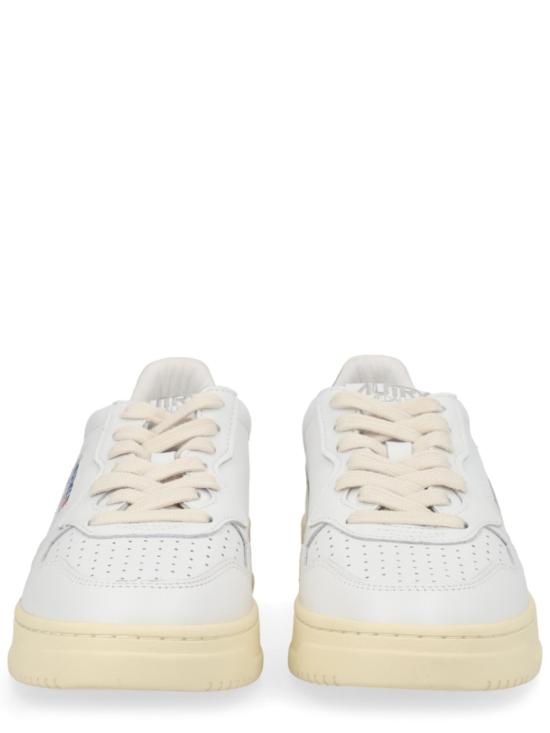 26SS 오트리 메달리스트 로우 레더 스니커즈 AULW LL08 White - AUTRY