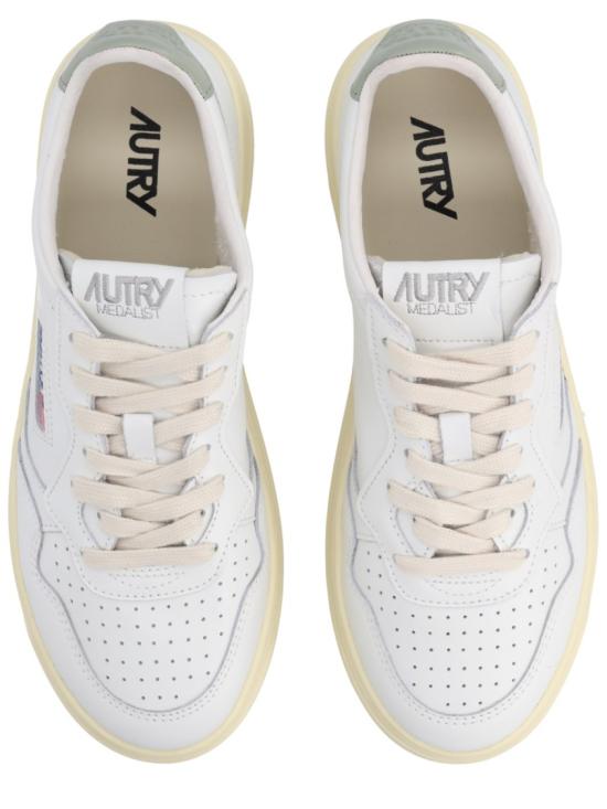 26SS 오트리 메달리스트 로우 레더 스니커즈 AULW LL11 White - AUTRY