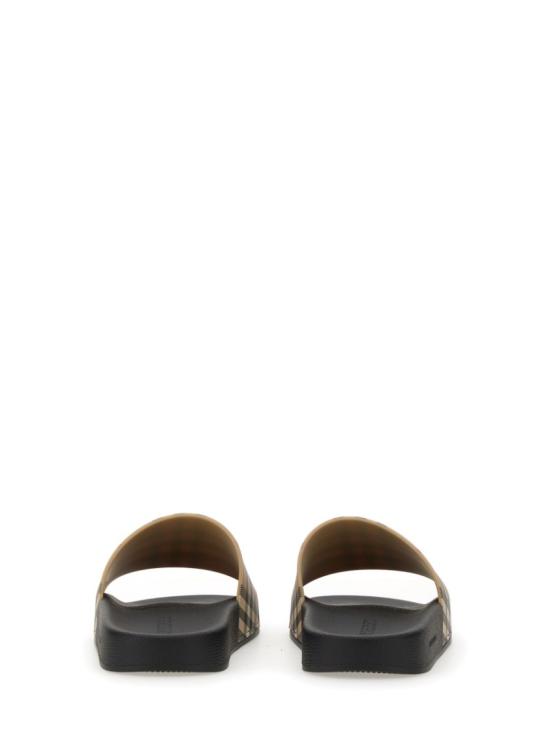  버버리 체크 프린트 슬라이드 8057037 A7028 Black - BURBERRY