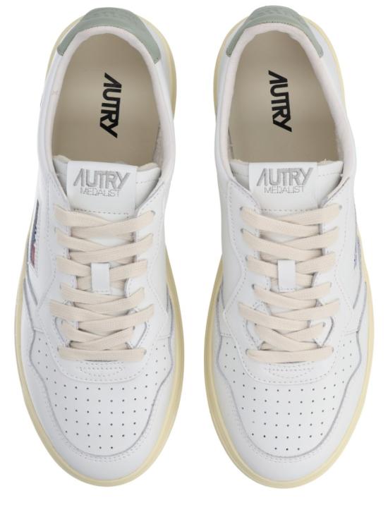 26SS 오트리 메달리스트 로우 스니커즈 AULM LL11 White - AUTRY