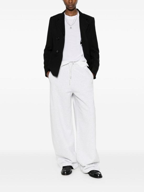 26SS 아미 씬 울 크루넥 아미 드 하트 스웨터 UKS856KN0066136 White - AMI