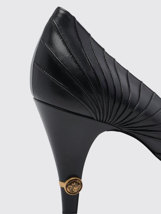 26SS 베르사체 힐/펌프스 10238371A17623 1B55J Black - VERSACE