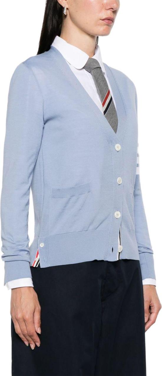 26FW 톰브라운 파인 메리노 울 4바 릴렉스 핏 가디건 FKC334AY1014482 LICHTBLUE - THOM BROWNE